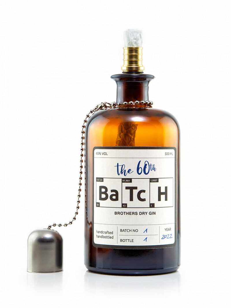 "The 60th Batch" Dry Gin 0.5l 45% Vol. inkl. Upcycling Öllampe